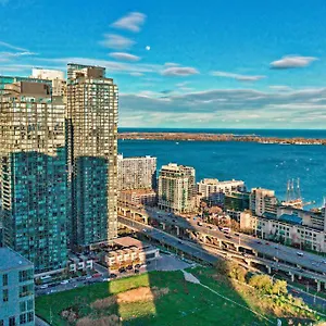 Guestic At Cityplace - Lake View & One Free Parking Apartment Toronto